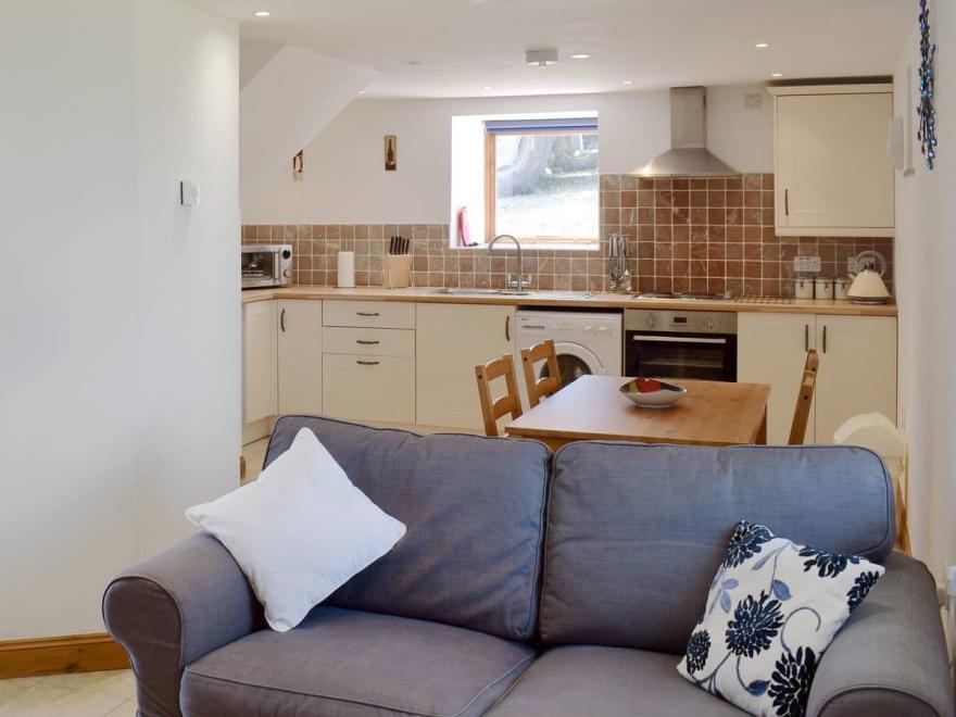 Lapwing Cottage - UK2531