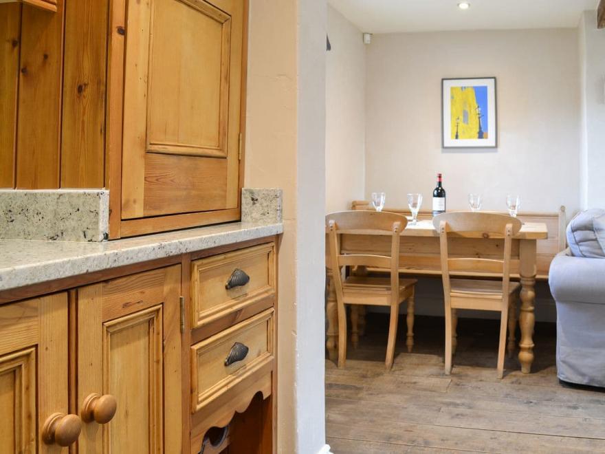 Darling Cottage - UK2602