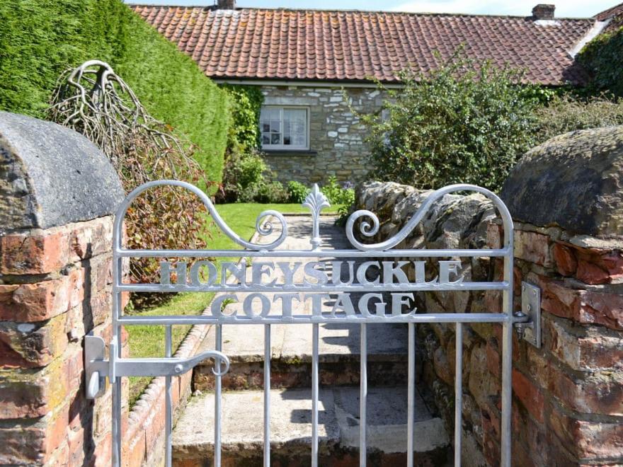 Jasmine Cottage - UK2617