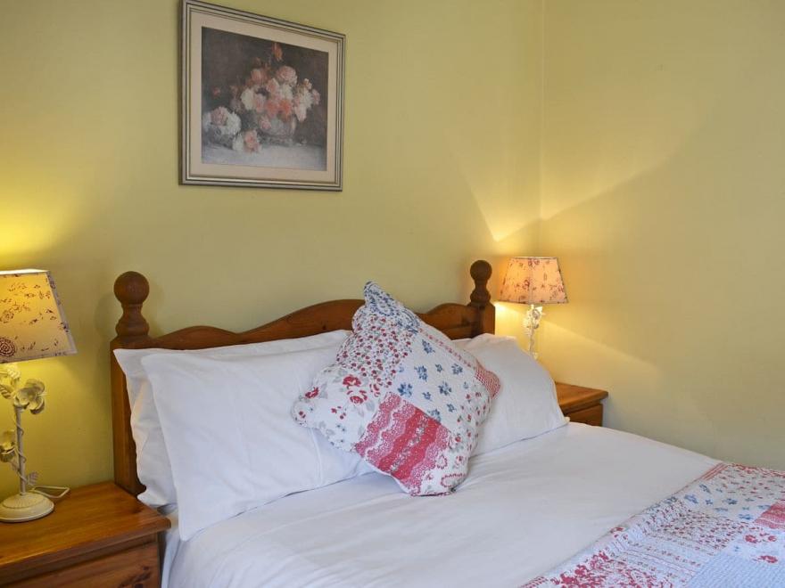 Primrose Cottage - UK2623