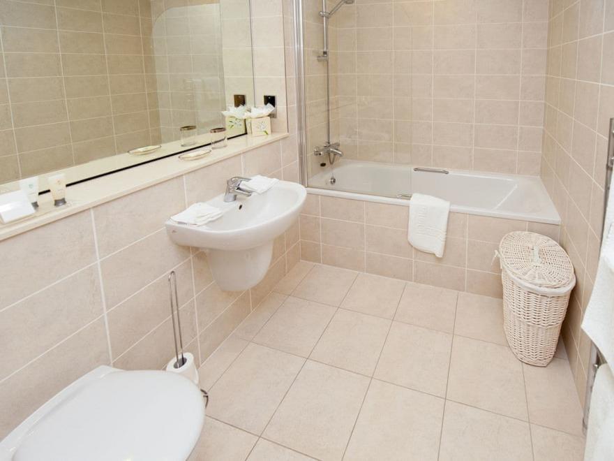 North Bay Sands Apartment 1-UK2629