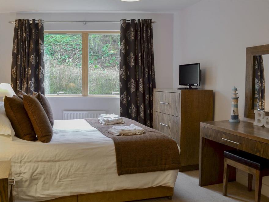 North Bay Sands Apartment 2- UK2630