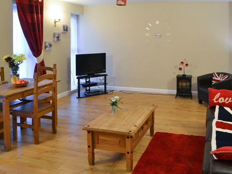 Rose Cottage - UK3283