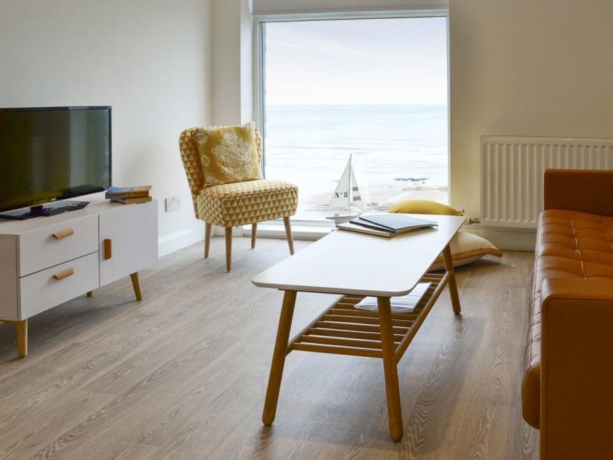 Upper Sandstell Point