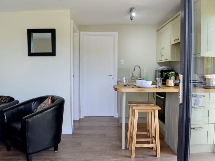 The Wee Cabin - UK5856