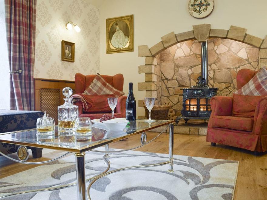 Hardilands Farm House