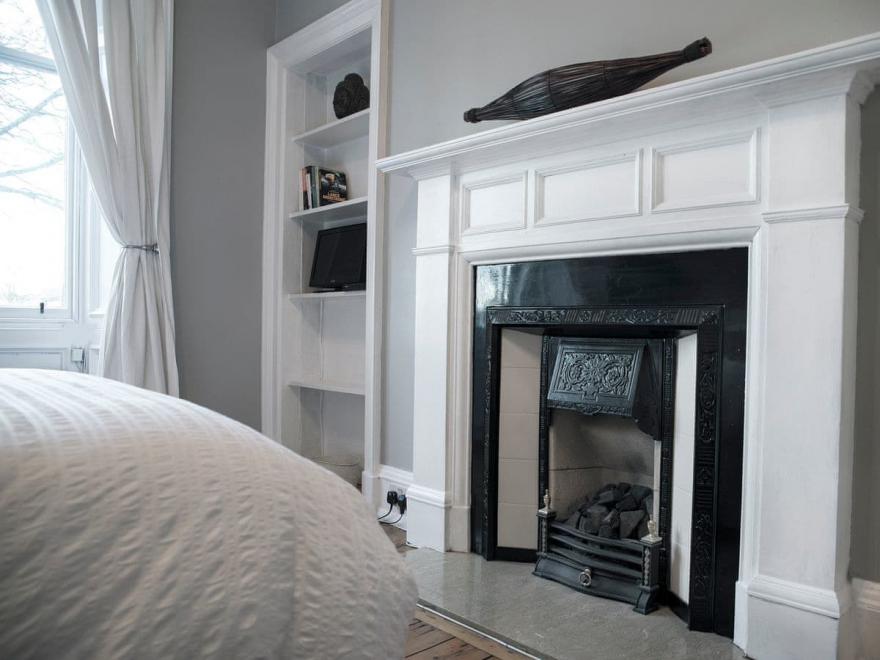 Edinburgh Apartment