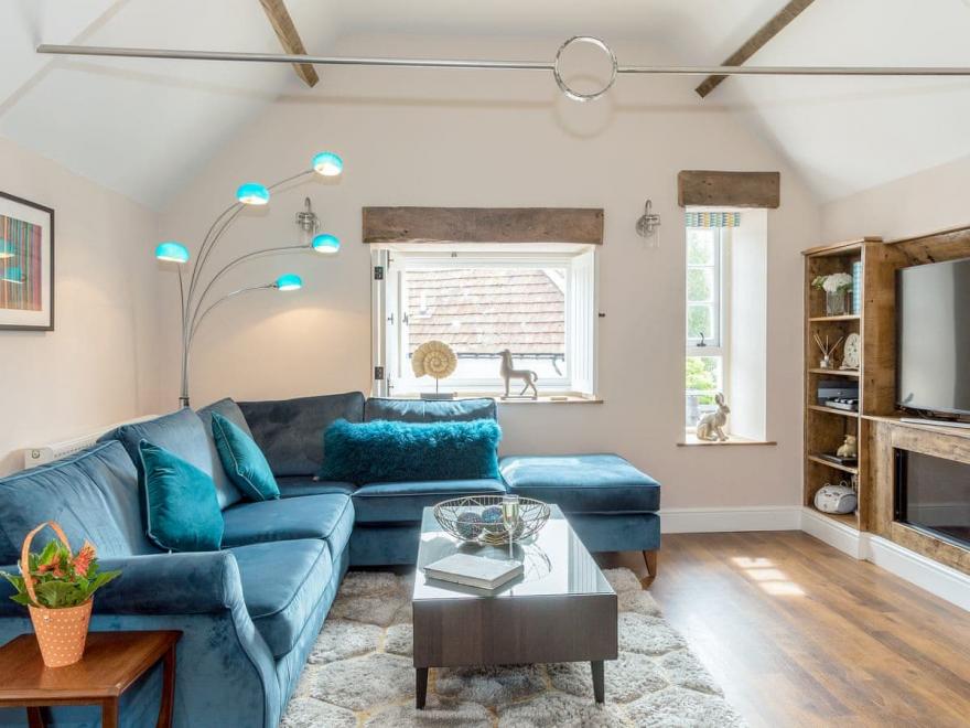 Stone Barn - UKC3594