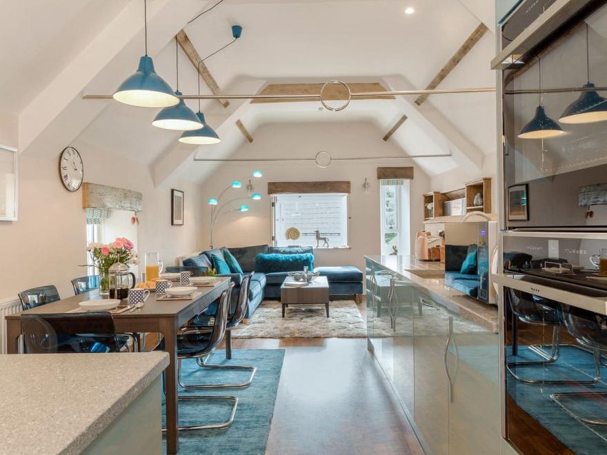 Stone Barn - UKC3594