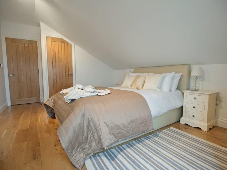 7 Sandy lane Penthouse