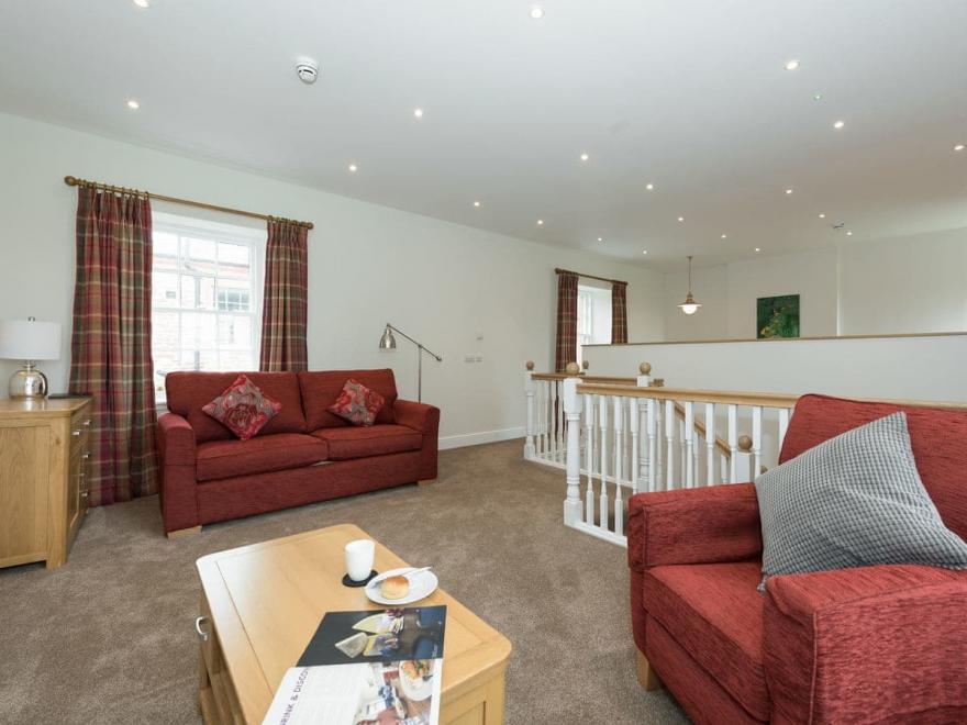 Salutation - UKC3641