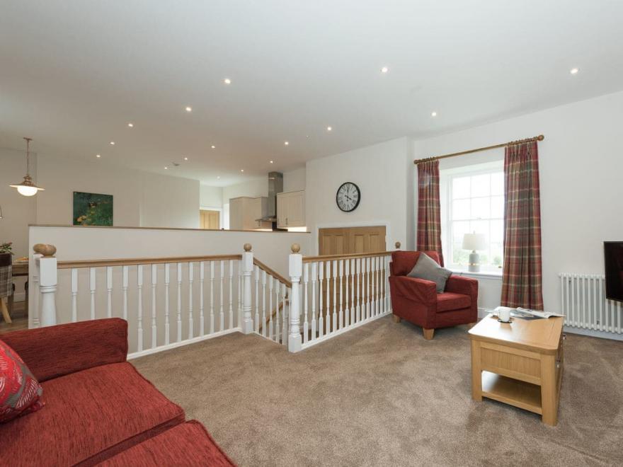 Salutation - UKC3641