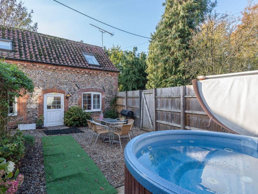 The Old Dairy - UKC3683