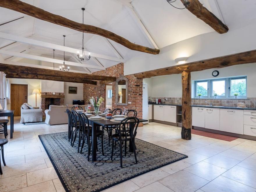 The Stables - UKC3684