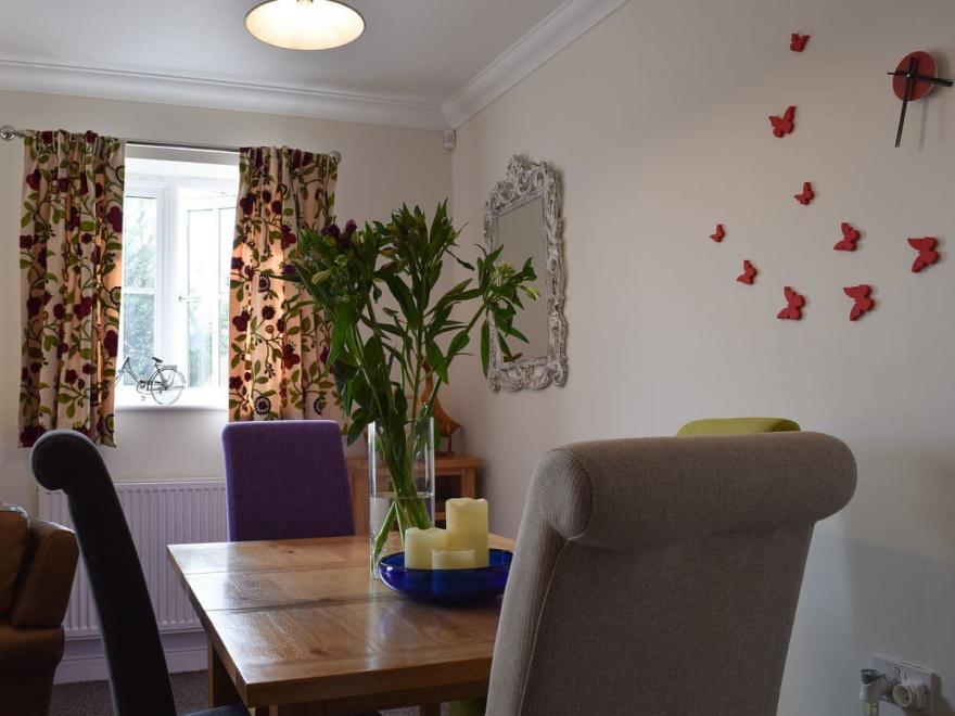 Cosy Cotswolds Townhouse