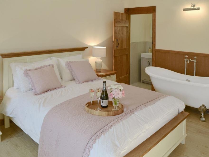 Rabits Rest - UKC3716