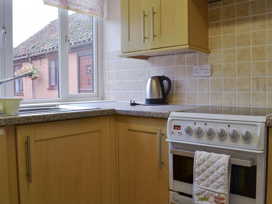 Stable Cottage 5 - UKC3744