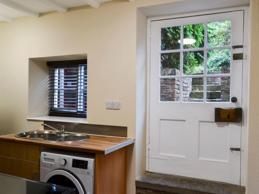 Monk's Rest 2 - UKC3811