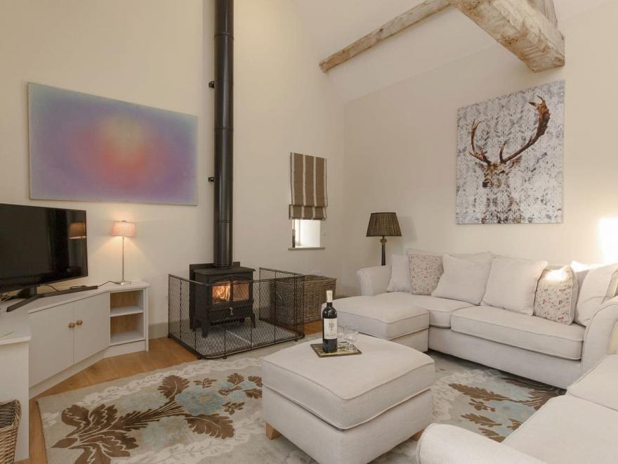 Will's Barn - UKC3885