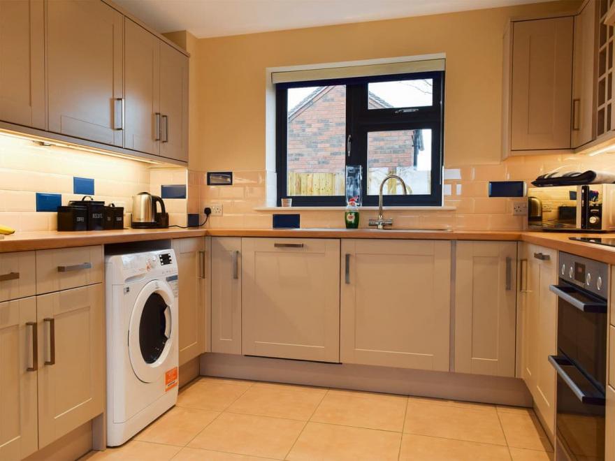 Woodland View - UKC3893