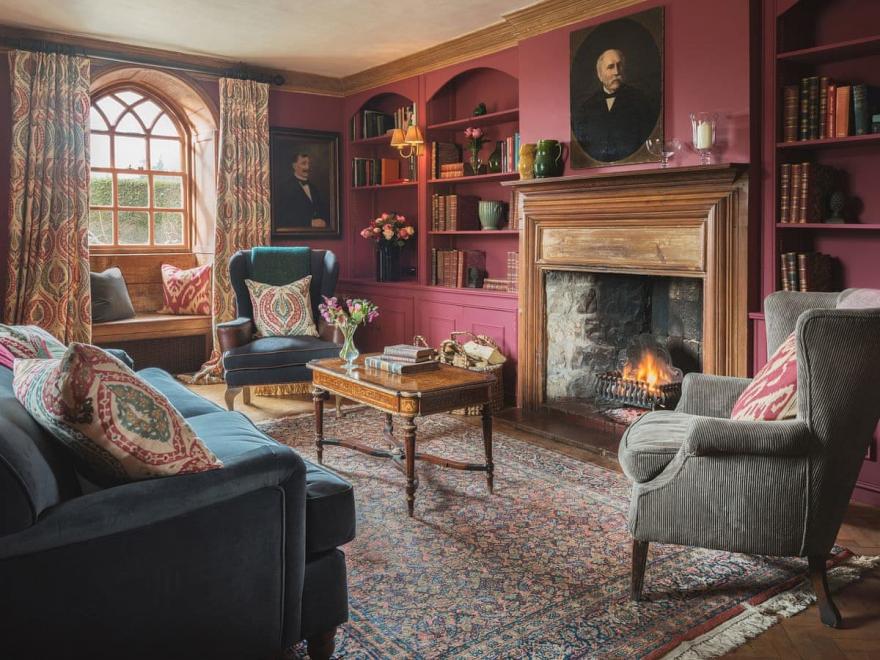 Battel Hall - UKC3940