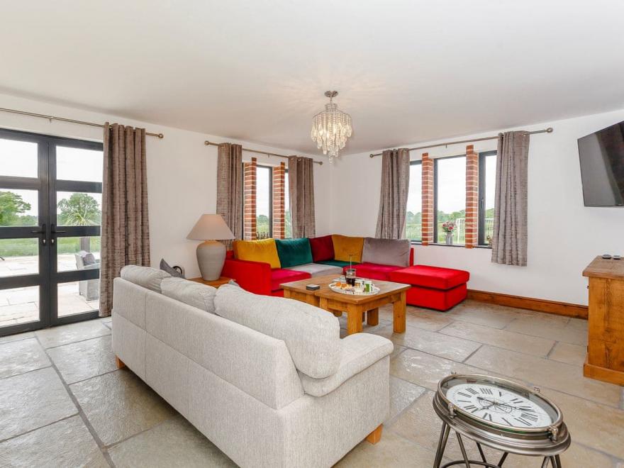 The Retreat - UKC3946