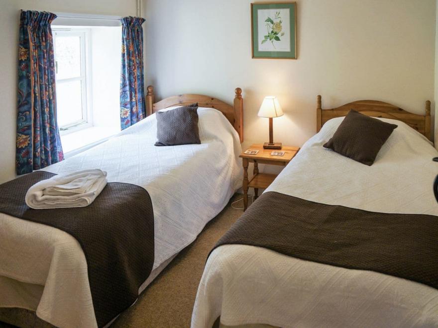 Gardener's Cottage - UKC3948