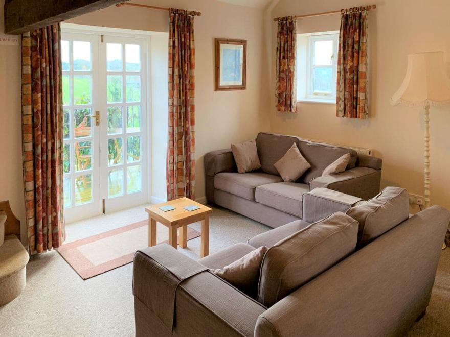 Hayloft Cottage - UKC3949
