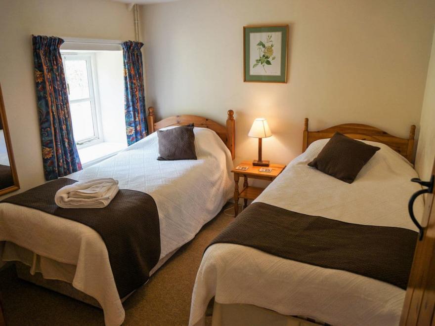 Thatcher's Cottage - UKC3956