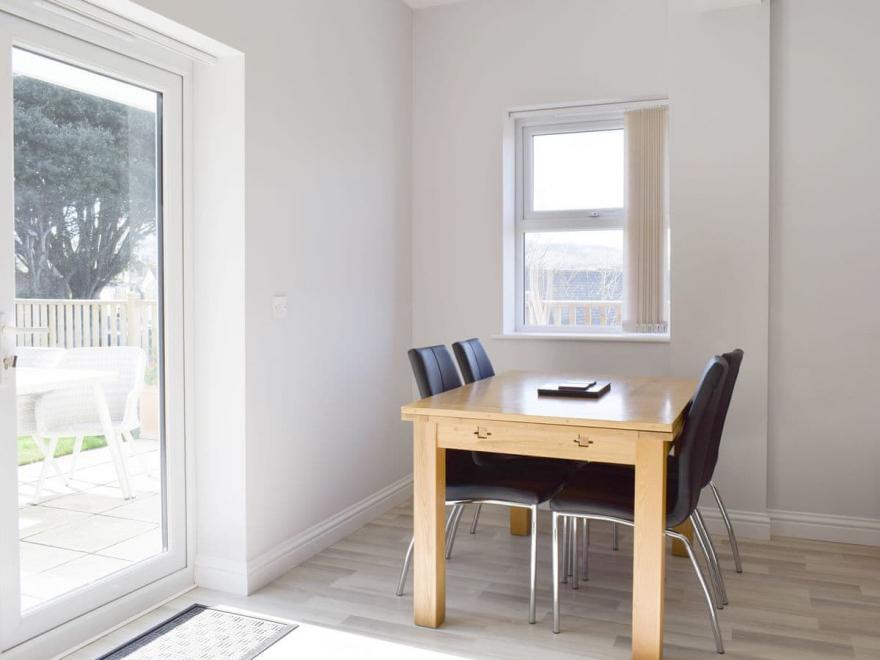 Ash Apartment - UKC3960