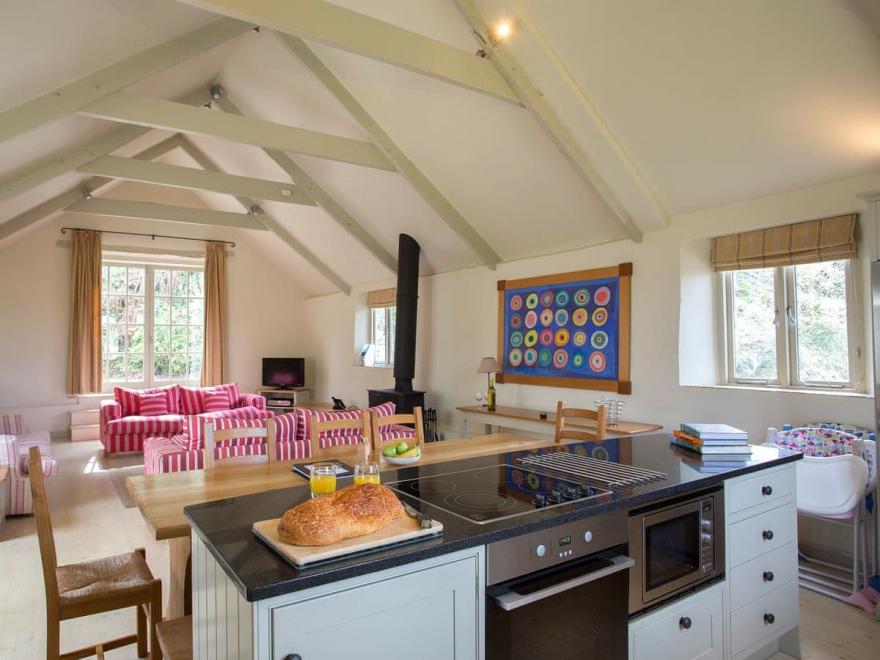 Garden House - UKC3971