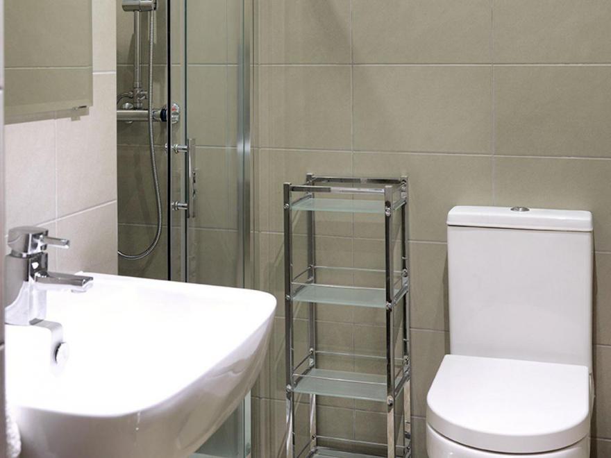 Paramount Apartment 1 - UKC417