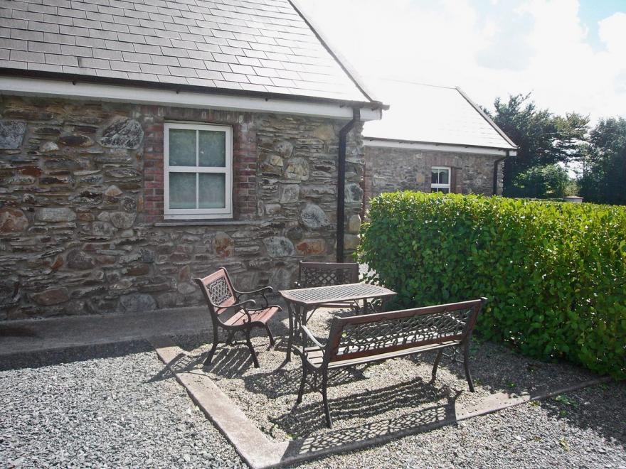 Rose Cottage - W32058