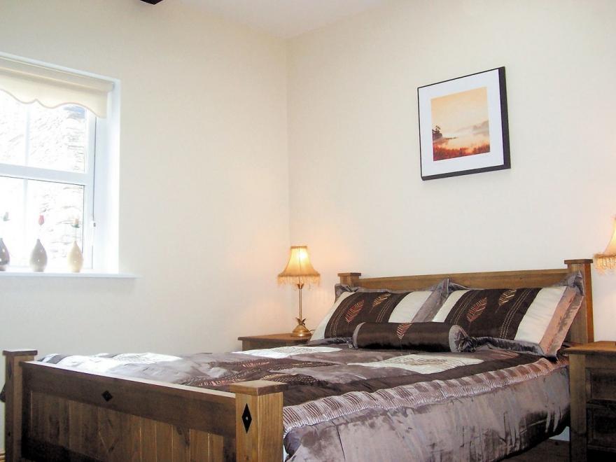 Sarah's Cottage -W32059