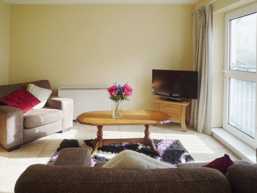 24 Marine Court Apts