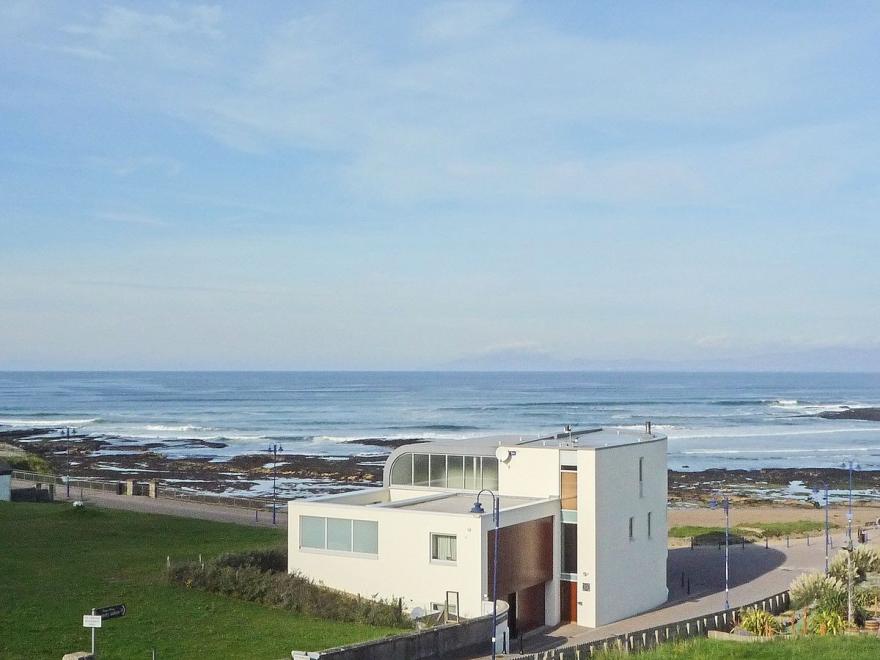 34 Marine Court Apts