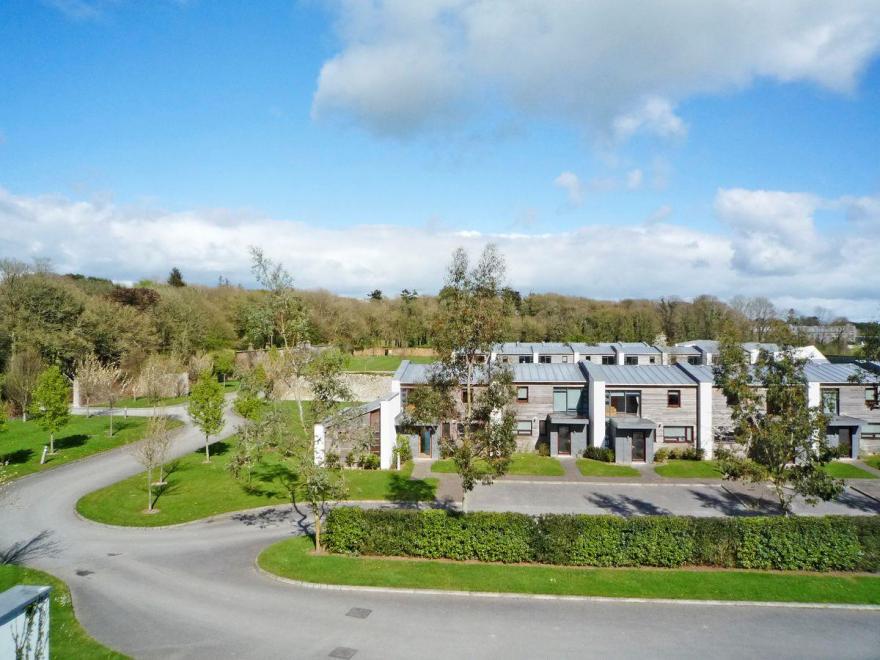 Holiday Lodge A - W32319