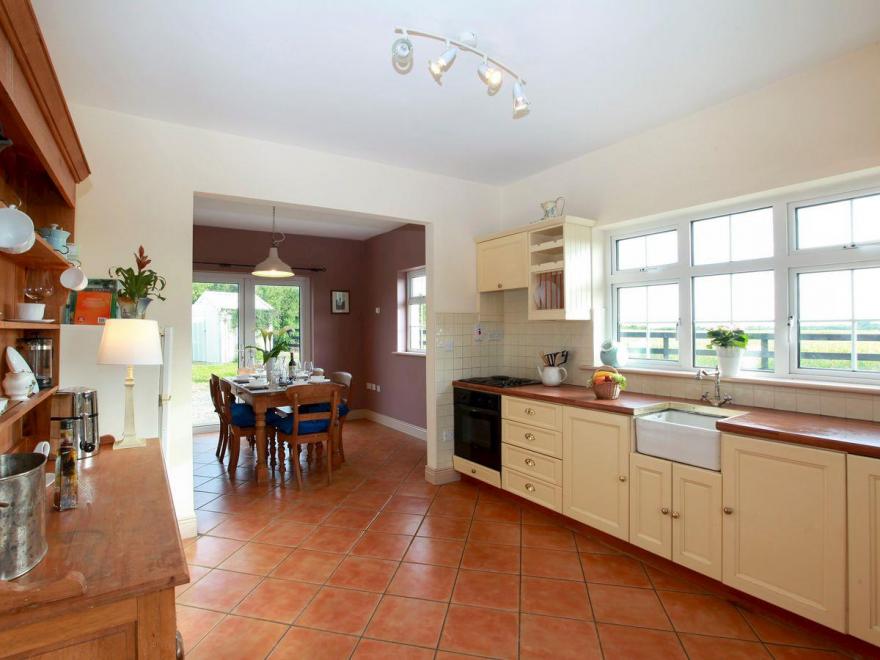 Country House Escape