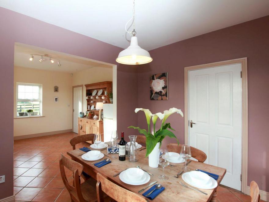 Country House Escape