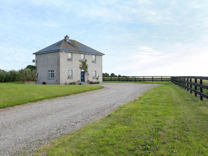 Country House Escape