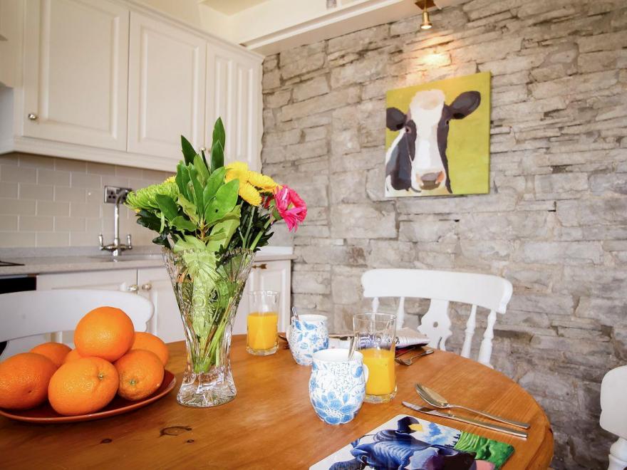 Salt Cliff Lodge - W32351