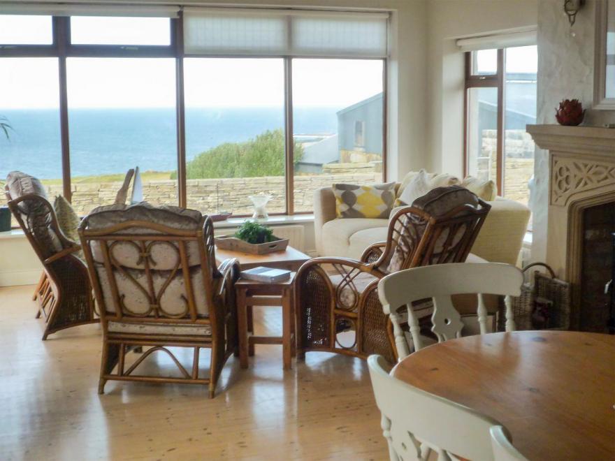 Salt Cliff Lodge - W32351