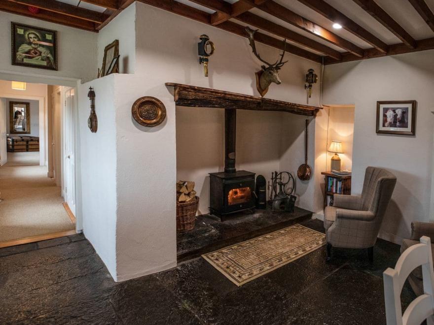 Mary Kate's Farmhouse - W32363