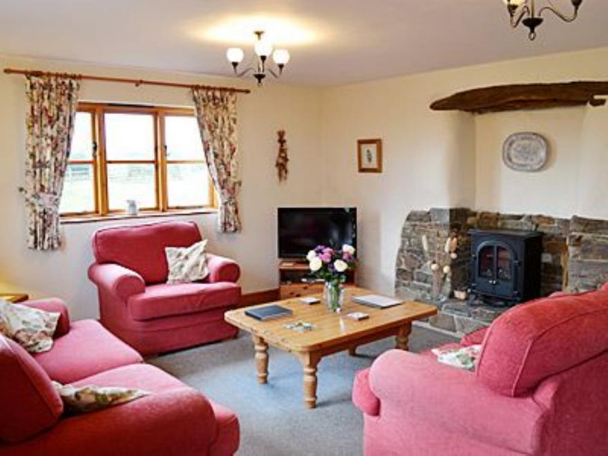 Honeysuckle Cottage - W8224