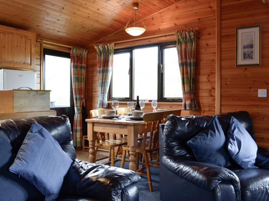 Burnside Park - Osprey Lodge