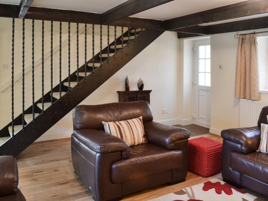 Granary Cottage - UK10994