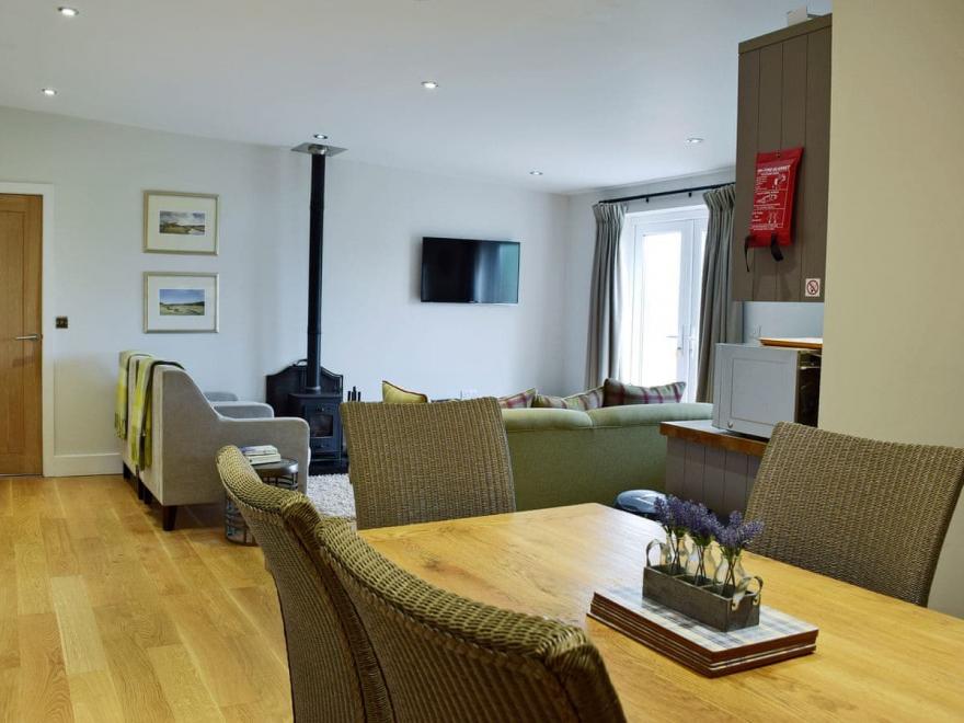 Mwche Lodge - UK11014