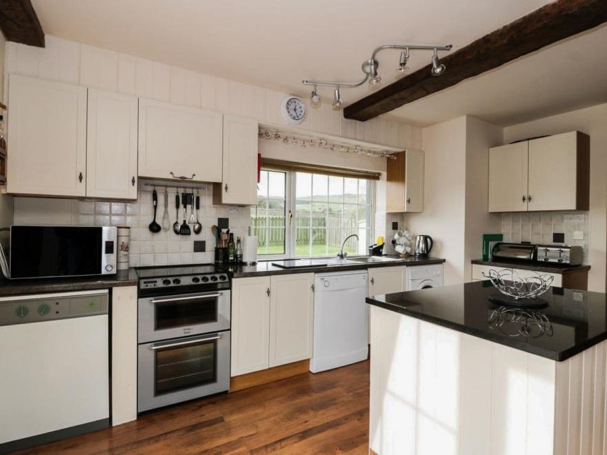 Arden Holiday Cottage