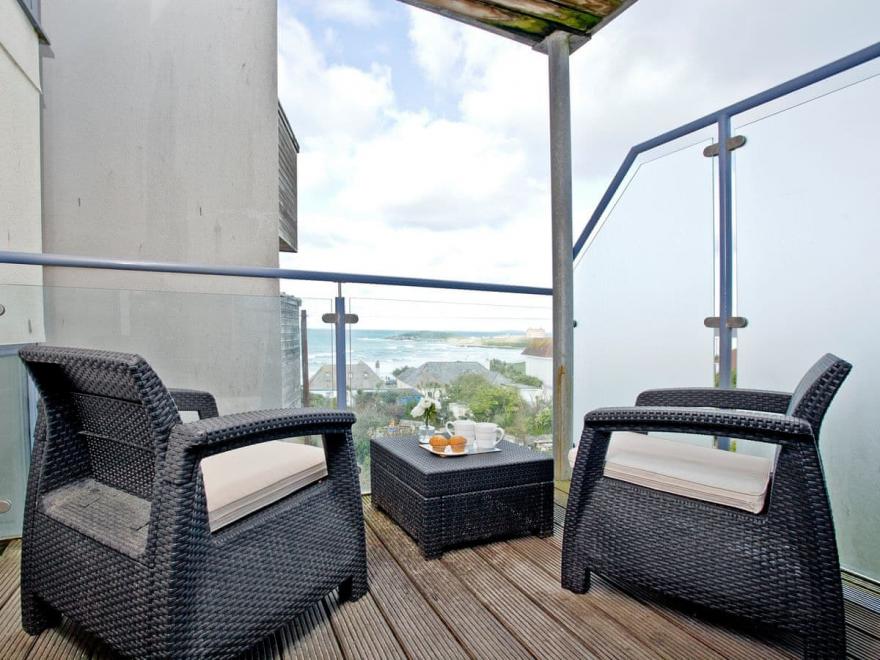 Apartment 32, Ocean 1