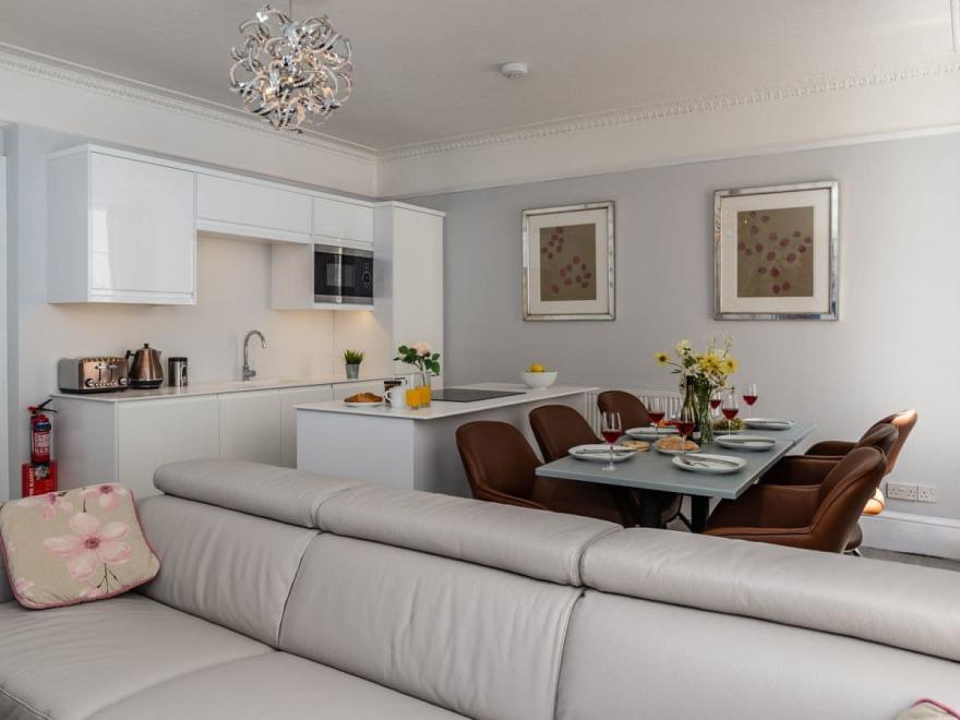 Owl and Pussycat Apartment